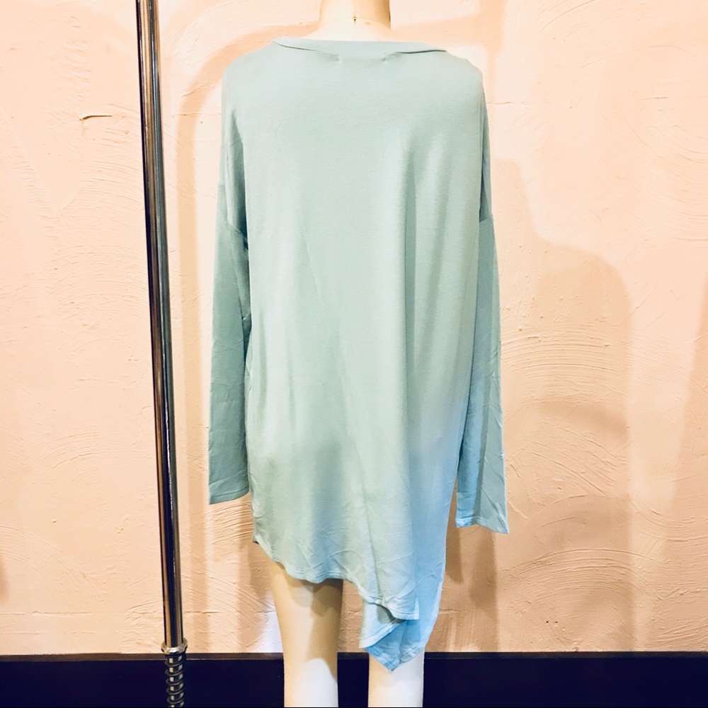 Top - Picture 3 of 3